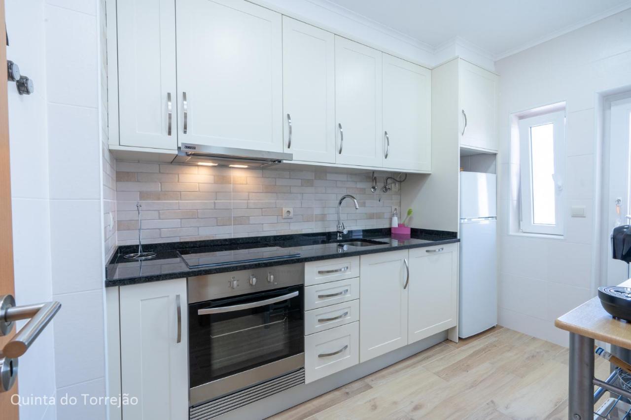 Apartment Recently Renovated With Pool And Wi-fi Armacao de Pera