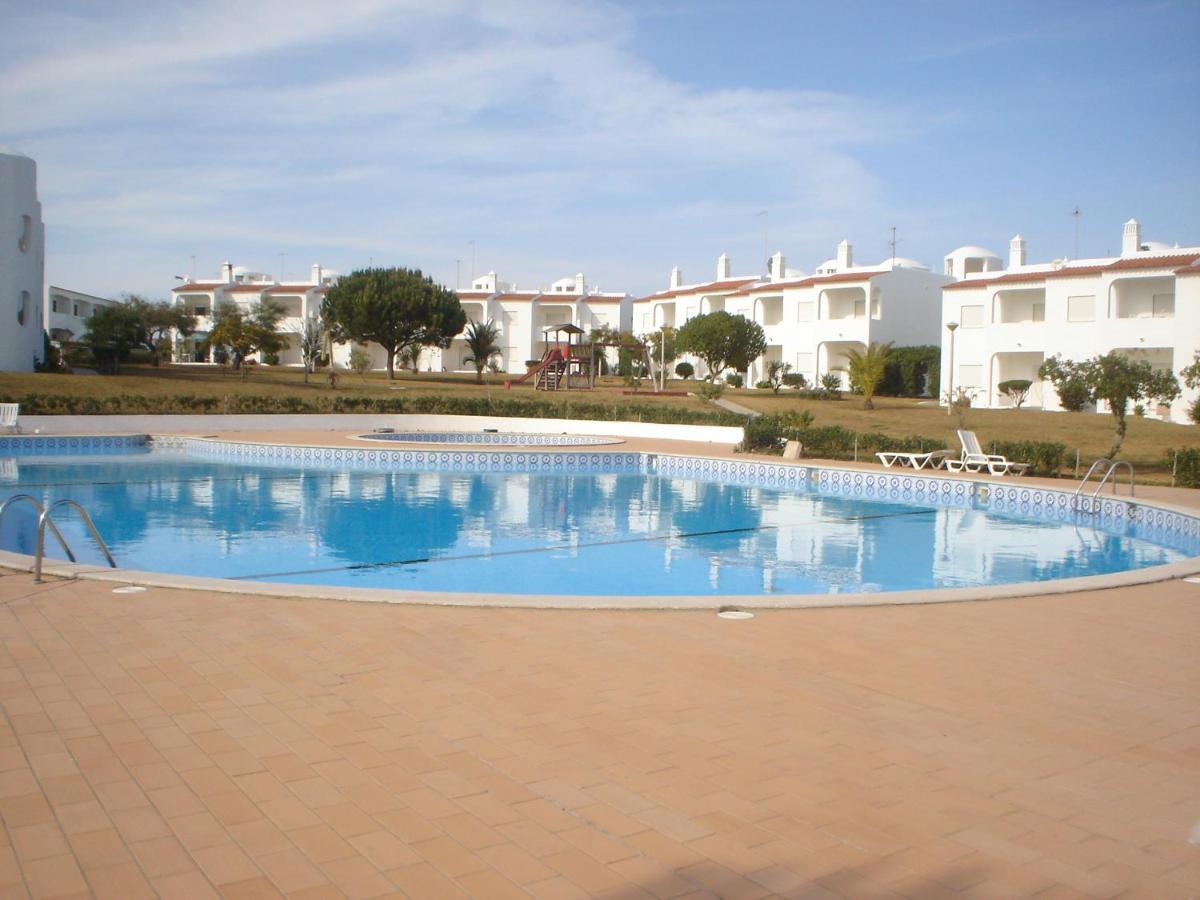 Recently Renovated With Pool And Wi-fi Apartment Armacao de Pera