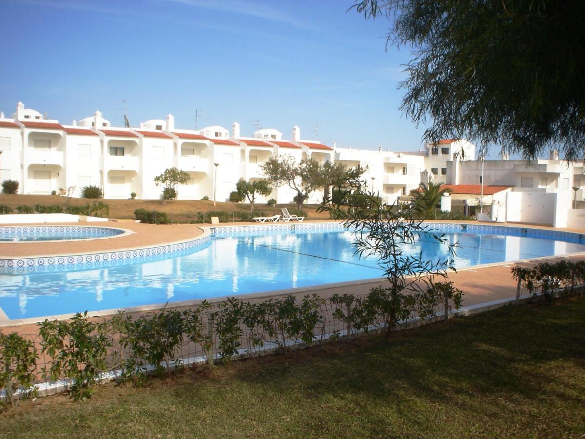 Apartment Recently Renovated With Pool And Wi-fi Armacao de Pera