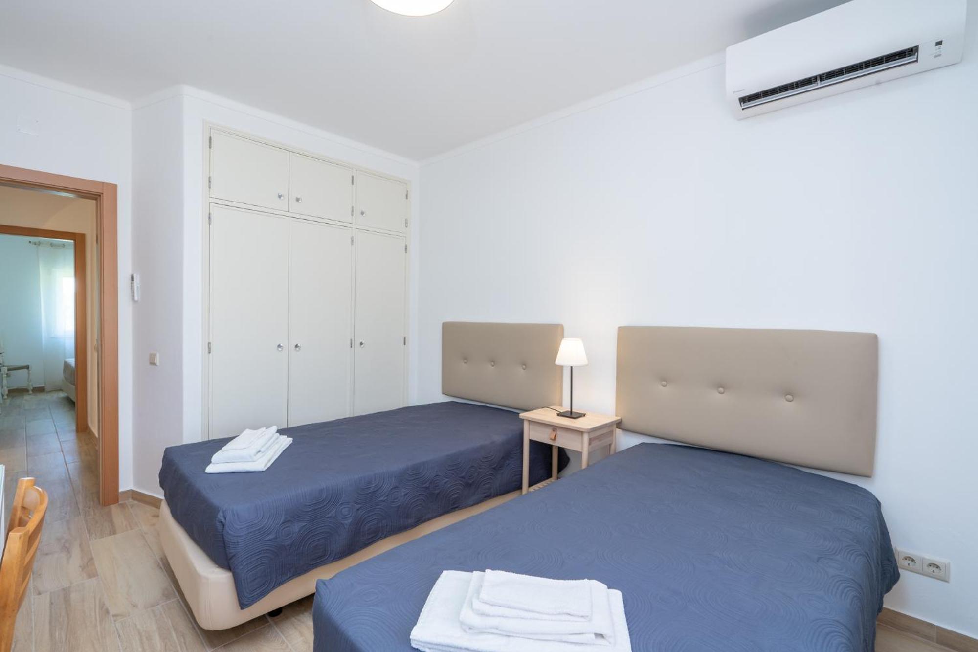 Recently Renovated With Pool And Wi-fi Apartment *